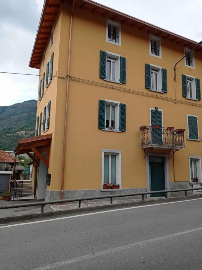 La Maison Di Gabriella E Alfredo Edolo Exterior photo